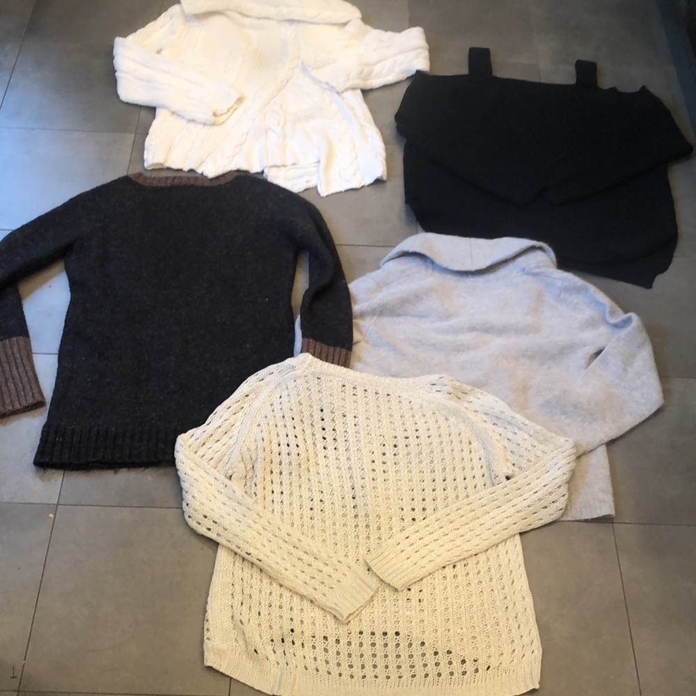 Sweater Bundle - Picture 8 of 10